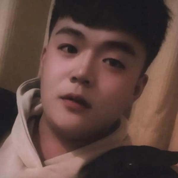 山东25岁单身帅哥真诚找对象-云南征婚相亲网