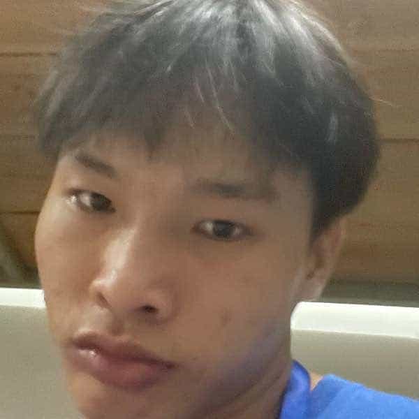 海南19岁单身帅哥真诚找对象-云南征婚相亲网