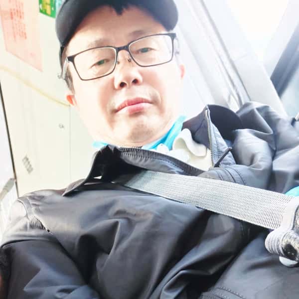 上海56岁单身帅哥真诚找对象-云南征婚相亲网