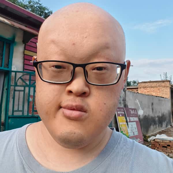 山东27岁单身帅哥真诚找对象-云南征婚相亲网