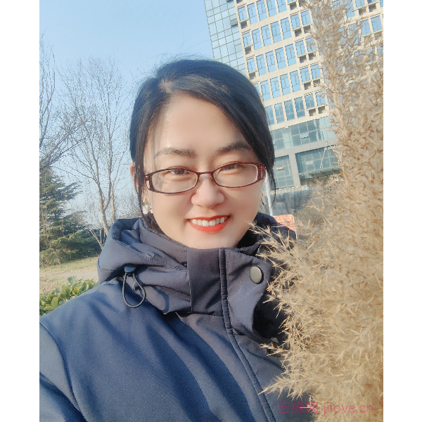 江苏42岁单身美女真诚找对象-云南征婚相亲网