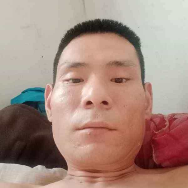 39岁岁湖北单身帅哥 - 云南吉缘网