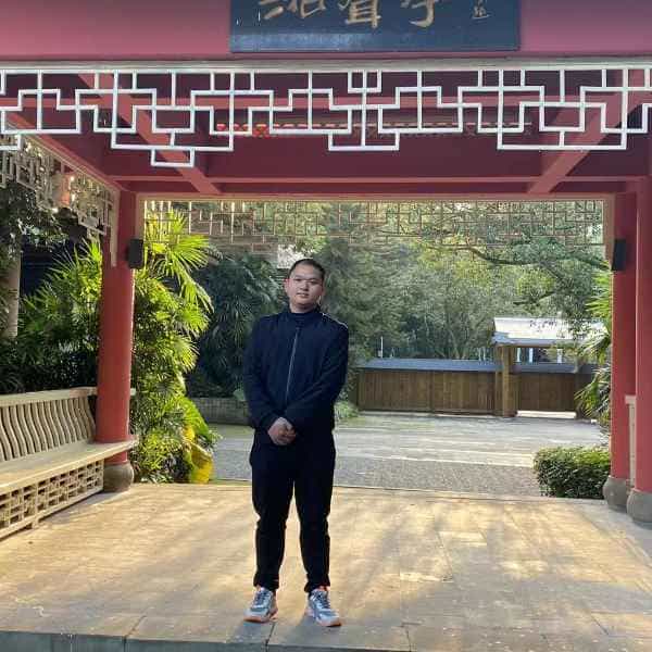 31岁岁重庆单身帅哥 - 云南吉缘网